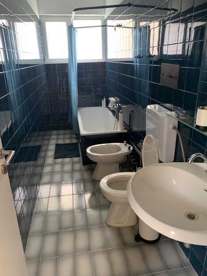 Oasis Exclusive Apartment @ Athenian Riviera מראה חיצוני תמונה