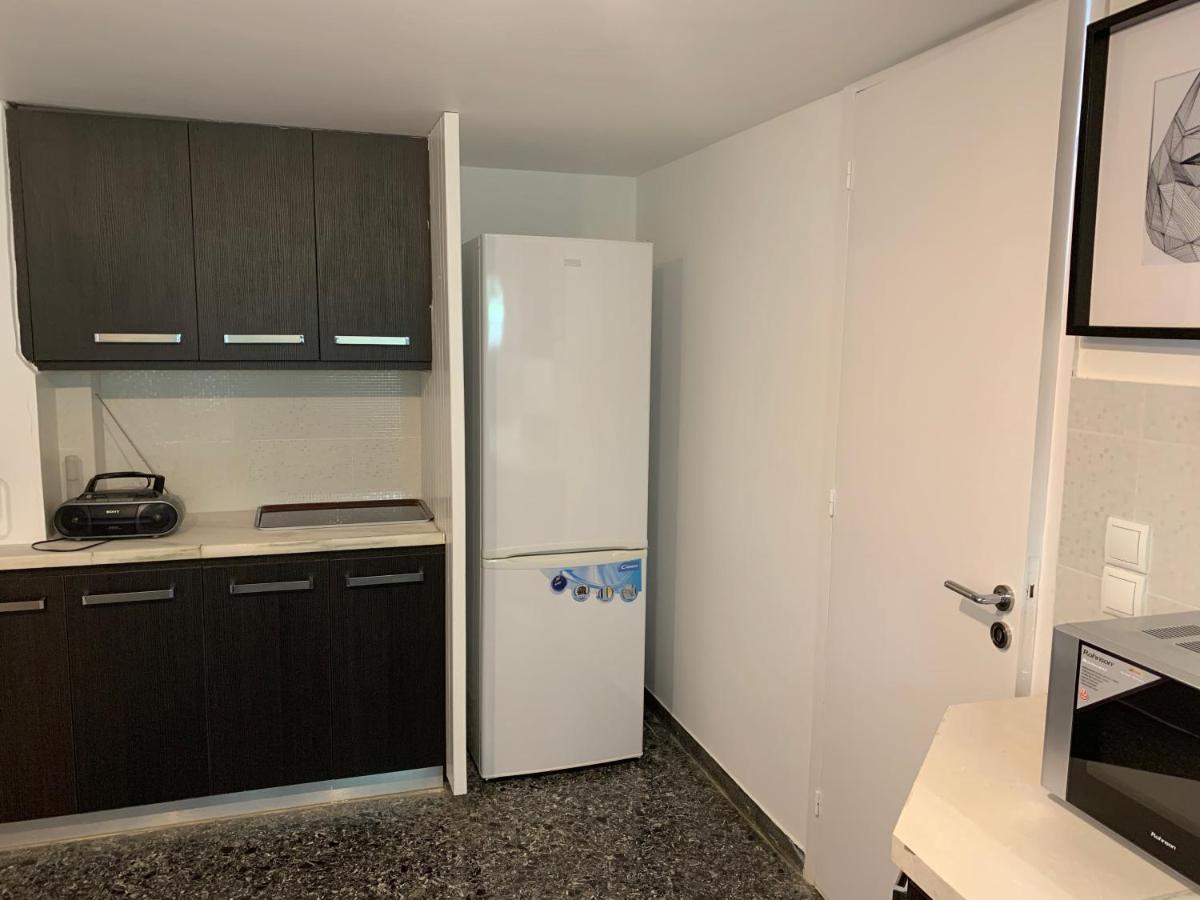 Oasis Exclusive Apartment @ Athenian Riviera מראה חיצוני תמונה